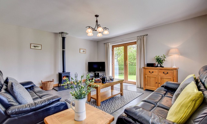Aberdaron House | Gwelfryn - Three Bedroom House, Sleeps 6
