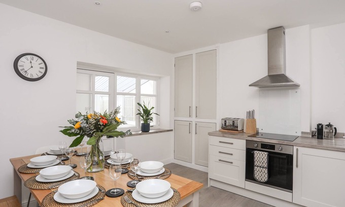 Amlwch Cottage | Gwynant - Bull Bay