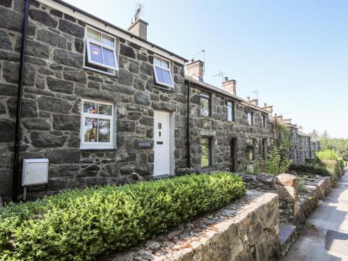 Llanystumdwy House | Gyda'r Llif