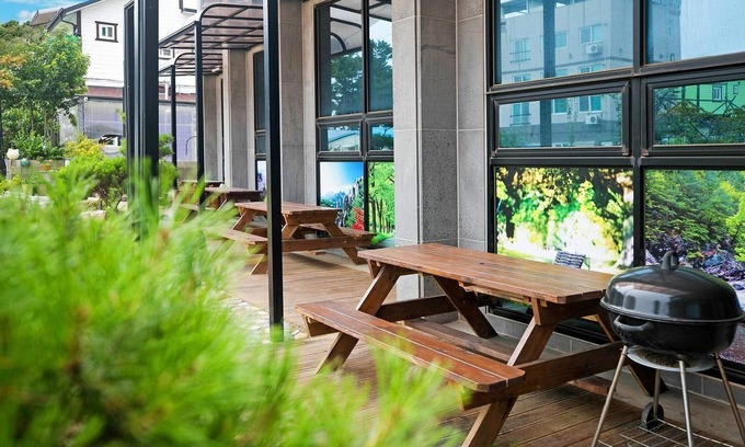 Gyeongju House | Gyeongju Gampo Four Seasons Pension