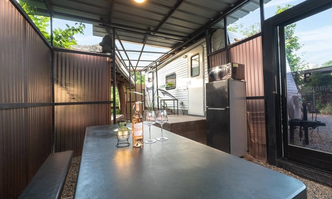 Gyeongju House | Gyeongju Yongcheonsu Caravan