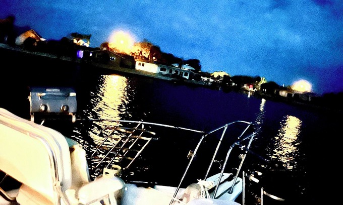 Whitney Beach Boat Rental | Gyp-Sea. Experience a Night in a Yacht on The Bay alongside Anna Maria Island
