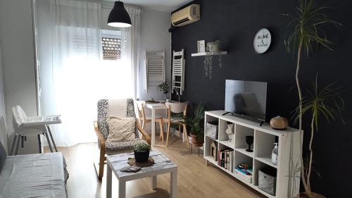 La Trinidad-San Juan y Todos los Santos Apartment | GYVHome