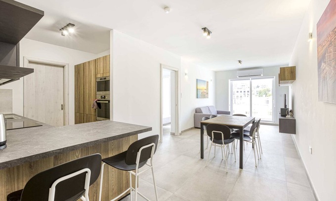 Gzira Apartment | Gzira Suite 14