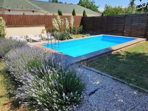 Balatonboglar House | Hársh Villa