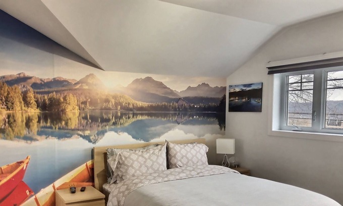 Mauricie House | Hébergement La Villa Du Charme Chambre-Canot, Kayakistes