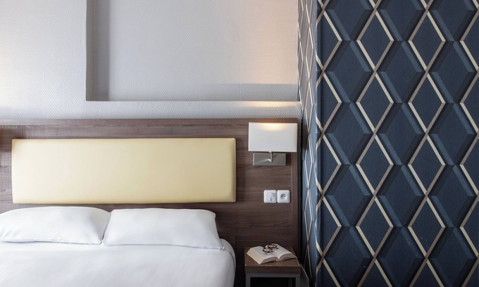 Epinettes Hotel | Hôtel Ambassadeur
