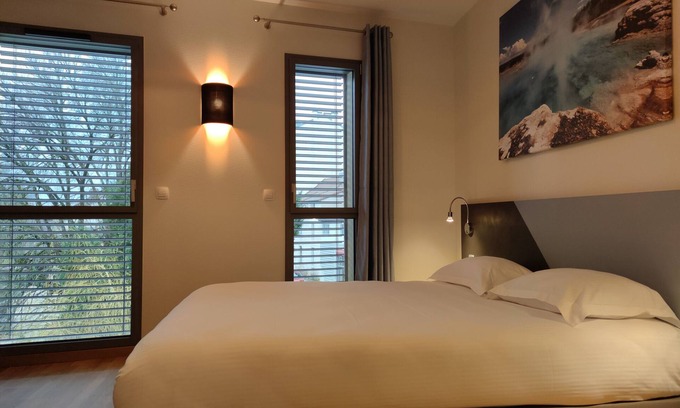 Lons-le-Saunier Hotel | Hôtel du Parc
