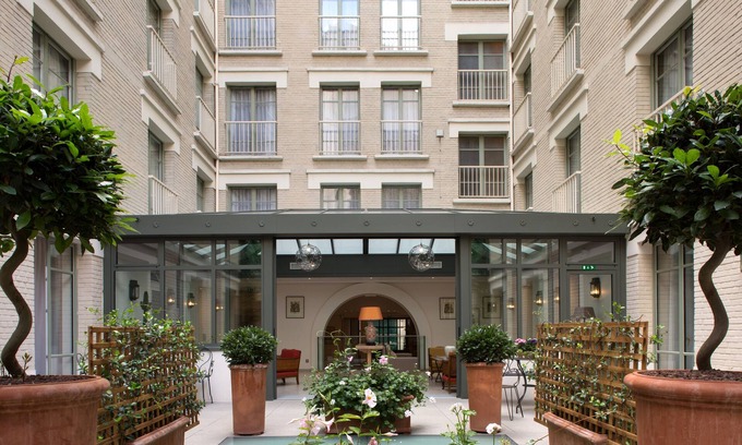 Notre-Dame-des-Champs Hotel | Hôtel Le Littré