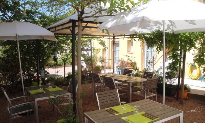 Tramayes Hotel | Hôtel Le Marronnier