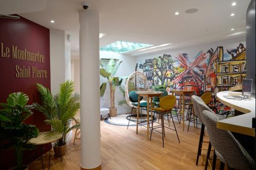 Clignancourt Hotel | Hôtel Le Montmartre Saint Pierre