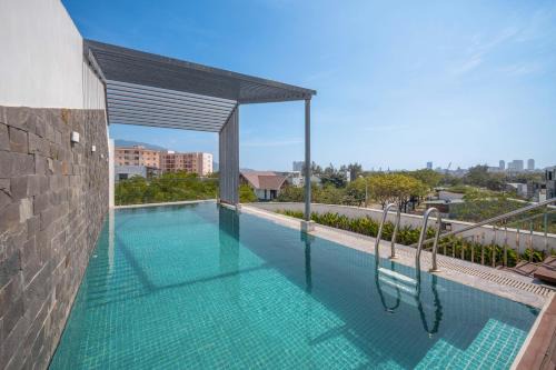 Son Tra Villa | Hùng Villa 5br Full Ac Quite -Rooftop Pool- Bida- New