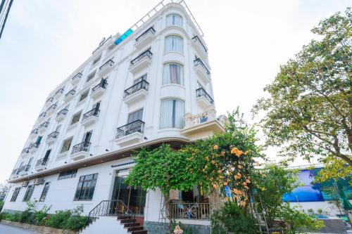 Hoang Hoa Hotel | Hải Tiến Sunshine Hotel