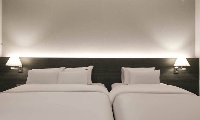 Seo-Gu Hotel | H Avenue Sangmu