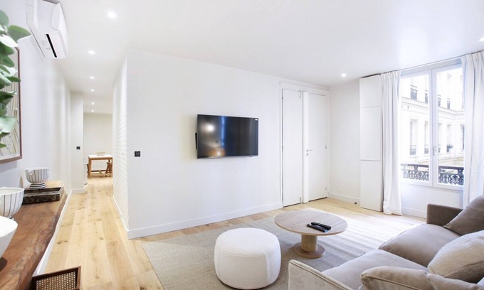 Quartier de la Porte-Saint-Denis Apartment | H1- Sublime & new Apartment Center of Paris