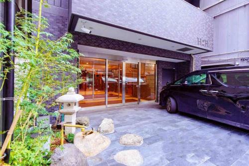 Minamisenba Apartment | H2H心斎橋ビル