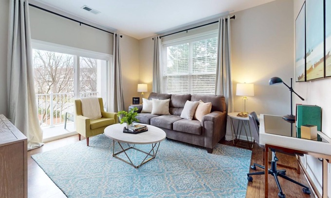 Norfolk Apartment | H4N Watermark - 2 Bed Apartment in Norfolk