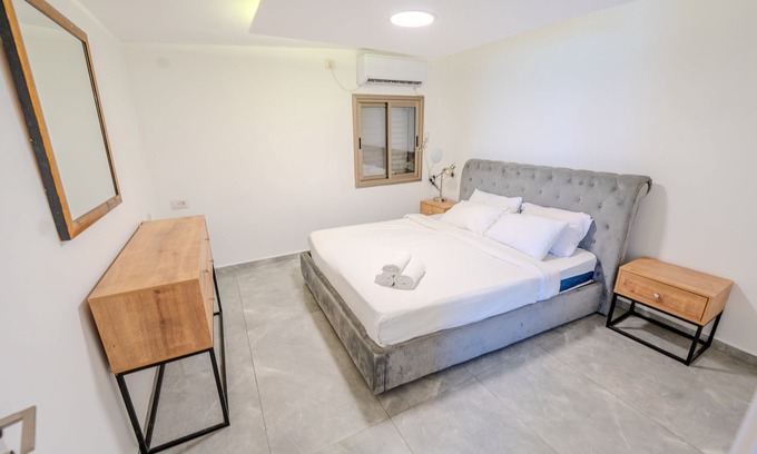 Kerem HaTeimanim Apartment | Ha-Yarkon Thirty Nine