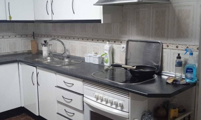 Puerto de la Torre House | Habitacion en Malaga