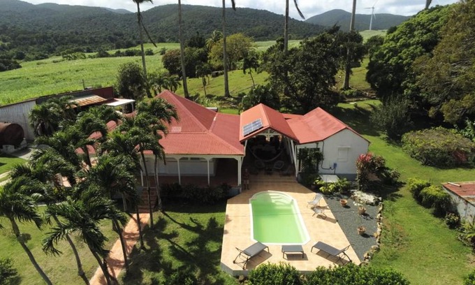 Sainte-Rose Villa | Habitation Au coeur du Comté