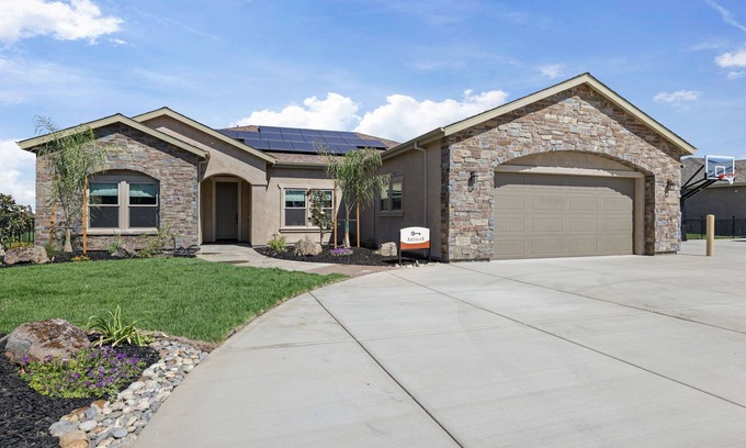 Acampo House | Hacienda Estates: Artigas - One of four new homes set in scenic vineyards