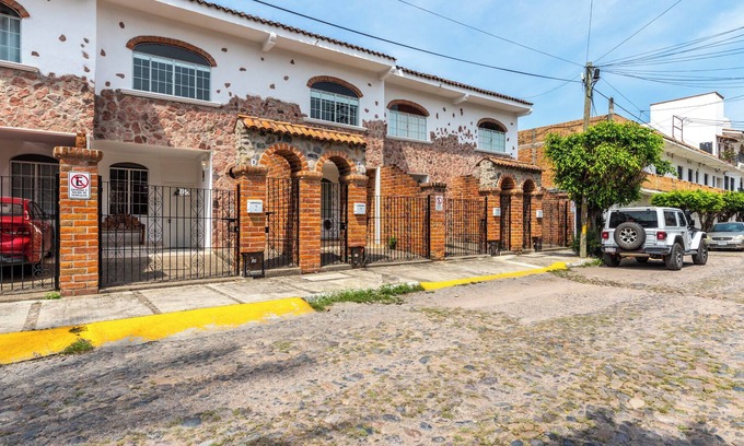 Lazaro Cardenas House | Hacienda Lord Twigg - House 3