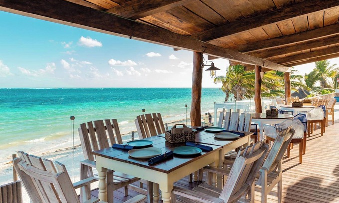 Puerto Morelos Hotel | Hacienda Morelos Beach Front Hotel