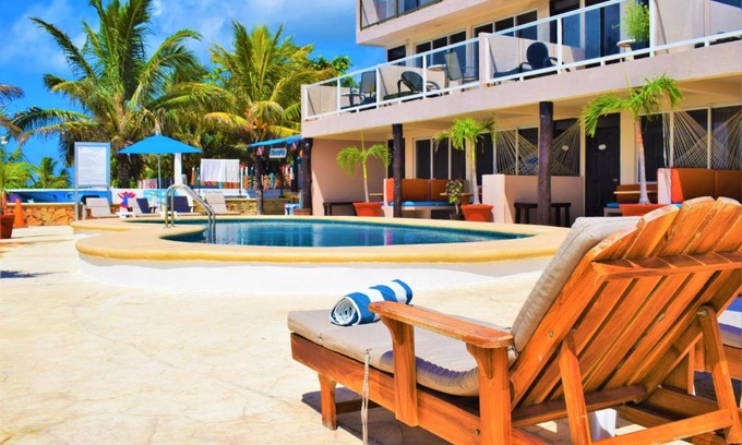 Puerto Morelos Hotel | Hacienda Morelos Beachfront Hotel