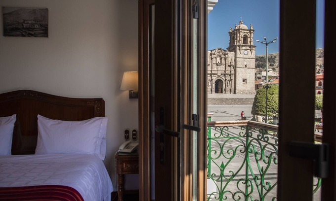 Lake Titicaca - Puno Hotel | Hacienda Plaza de Armas