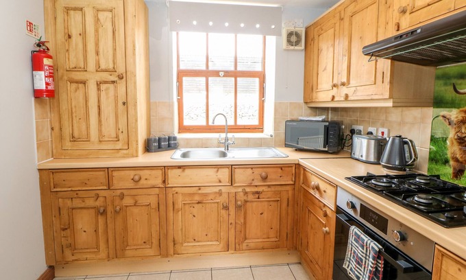 Over Haddon Cottage | Haddon Cottage
