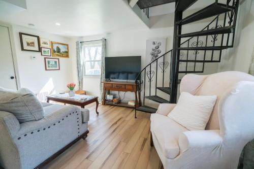 Hadley House | Hadley Hideaway Cottage
