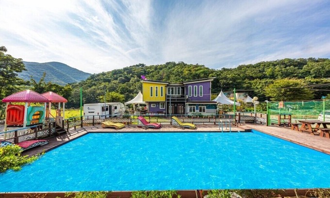 Geoje Apartment | Hae and Dal Pension