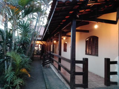 Itaquaquecetuba House | Haja Luz Casa Pousada no Centro de Itaqua