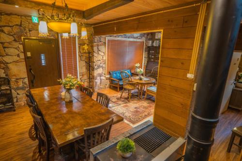 Hakone Ski Chalet | Hakone Central Chalet 箱根セントラルシャレー コンビニ近く 海賊船に乗ろう