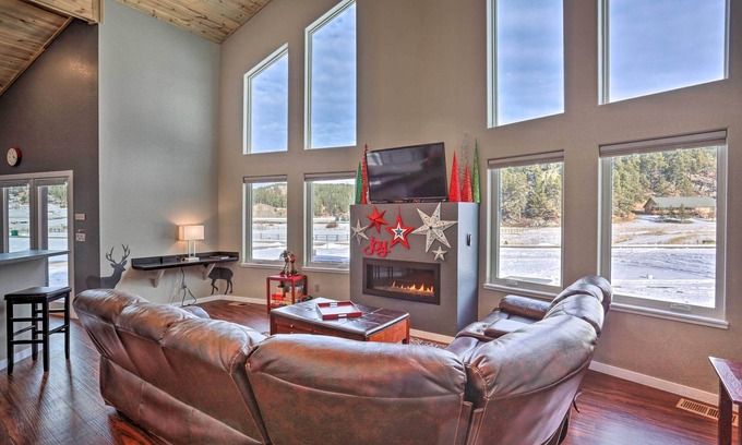 Rapid City Cabin | 'Hakuna Matata Cabin' - 11 Mi to Mt Rushmore!