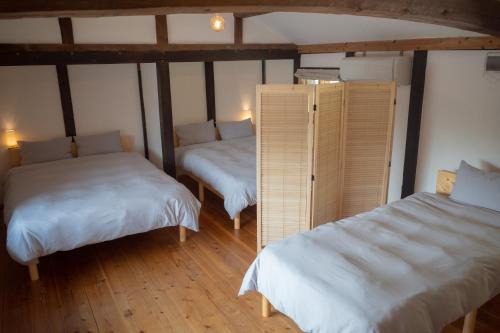 Sasayama House | HAKURA 築100年古民家一棟貸し 100 Year Old Japanese House Stay in Tamba Sasayama