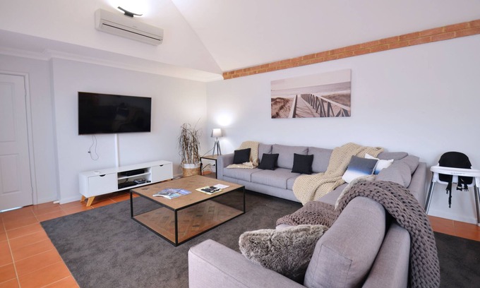 Dunsborough House | Halcyon Daze