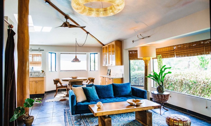 Pupukea House | Haleiwa Jungle Bungalow . Located above Waimea Bay/North Shore of Oahu