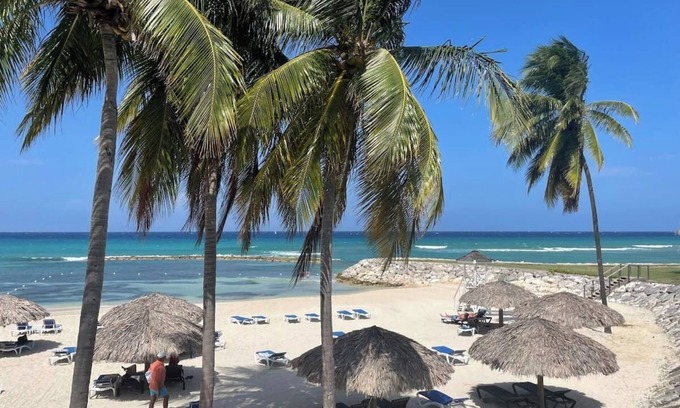 Montego Bay Villa | Half Hill 3BR