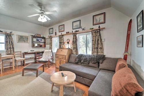 Soda Springs House | Half-Mi to Trails Rustic Soda Springs Cabin!