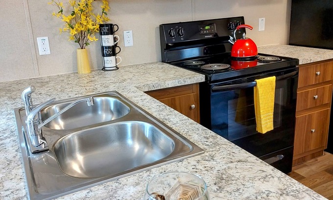 Silver Springs Ski Chalet | Half Moon Hide Away - Pet friendly Silver Springs Chalet!