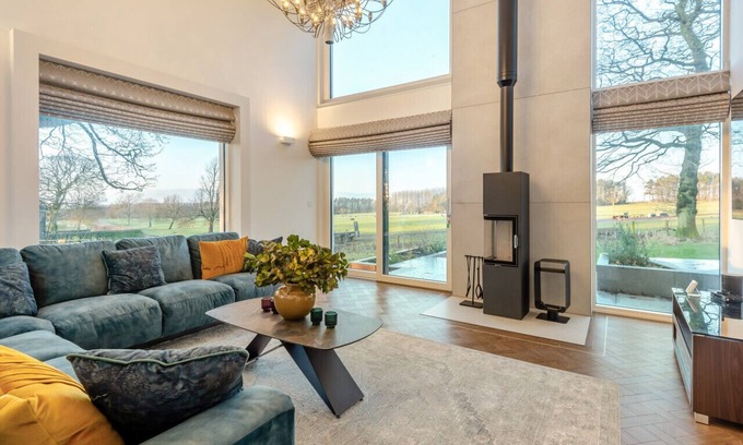 Cockermouth House | Hall Court House - Three Bedroom House, Sleeps 6