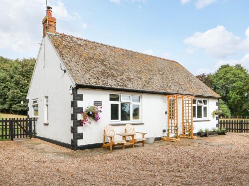 Louth House | Hall Farm Cottage