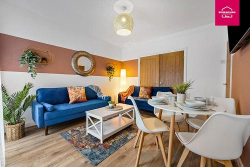 Seisdon House | Hall Green B28 Long Stay House with Accessible ground floor Bed and Bathroom
