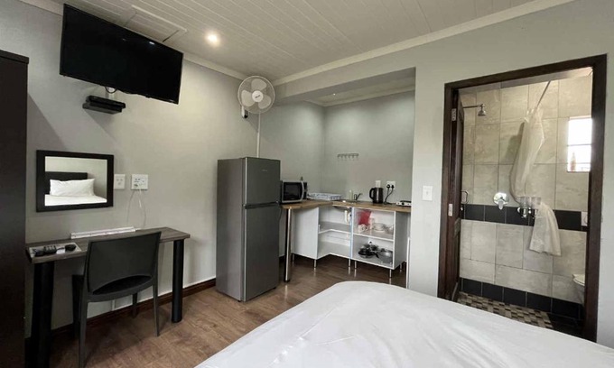 White River House | Halleria Self Catering