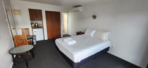 Hamilton Hotel | Hamilton Short Term Rental