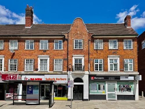 Garden Suburb Apartment | Hampstead 4-bedrooms condo apartment