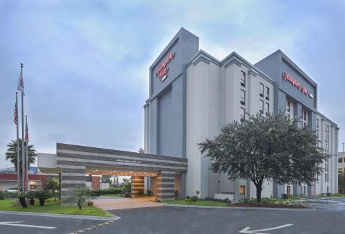Monterrey Hotel | Hampton by Hilton Monterrey Galerias Obispado
