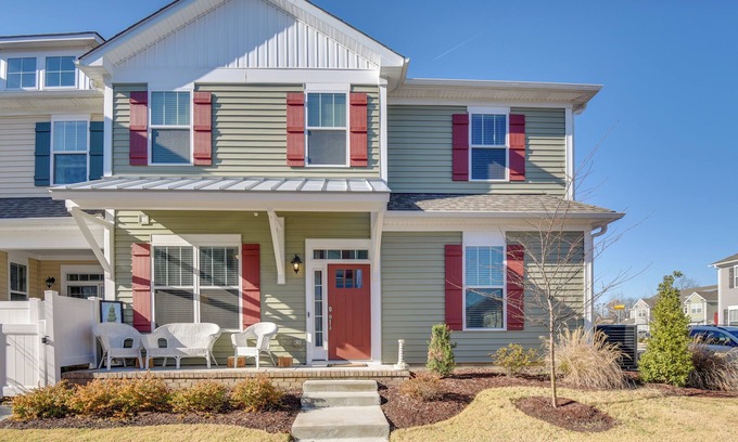Hampton Condo | Hampton Condo, Close to Beaches!