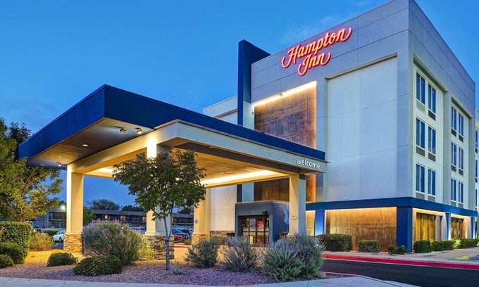 Altura Addition Hotel | Hampton Inn Albuquerque-University/Midtown